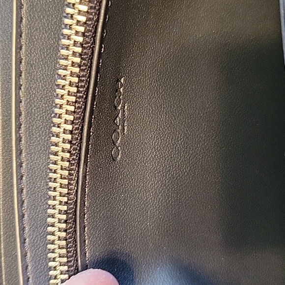 Coach signature C tan & baby blue zip wallet w/detachable wrist strap...EUC - Picture 7 of 10